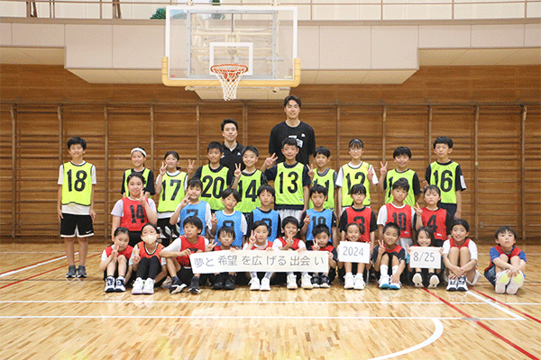 竹内譲次 選手 直筆サイン入りバッシュ 大坂エヴェッサ アルバルク東京 竹内譲次 選手 直筆サイン入りバッシュ 大坂エヴェッサ