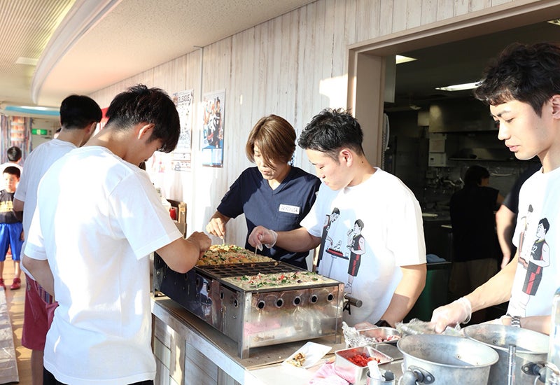 お客様も一緒に焼きました！